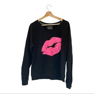 Victoria’s Secret Kiss Lightweight Pullover Black Pink Lips Sweatshirt L